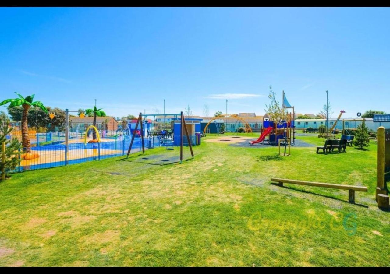 K90 - Chalet - Parkdean Resorts, Camber Sands Екстериор снимка